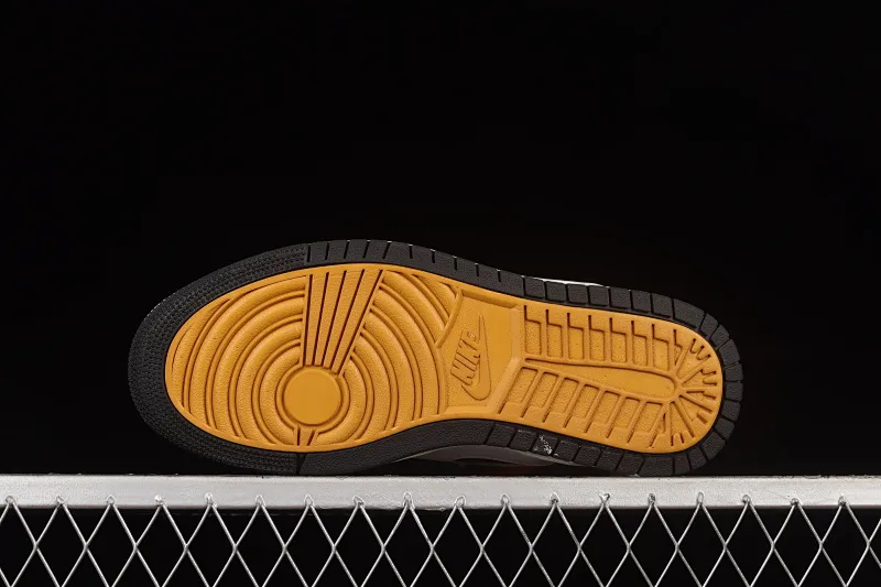 All categories Air Jordan Jordan series basketball shoes Air Jordan 1 High Air Jordan 1 Zoom CMFT AJ1 Joe 1 white, yellow and red color matching CT0978-016